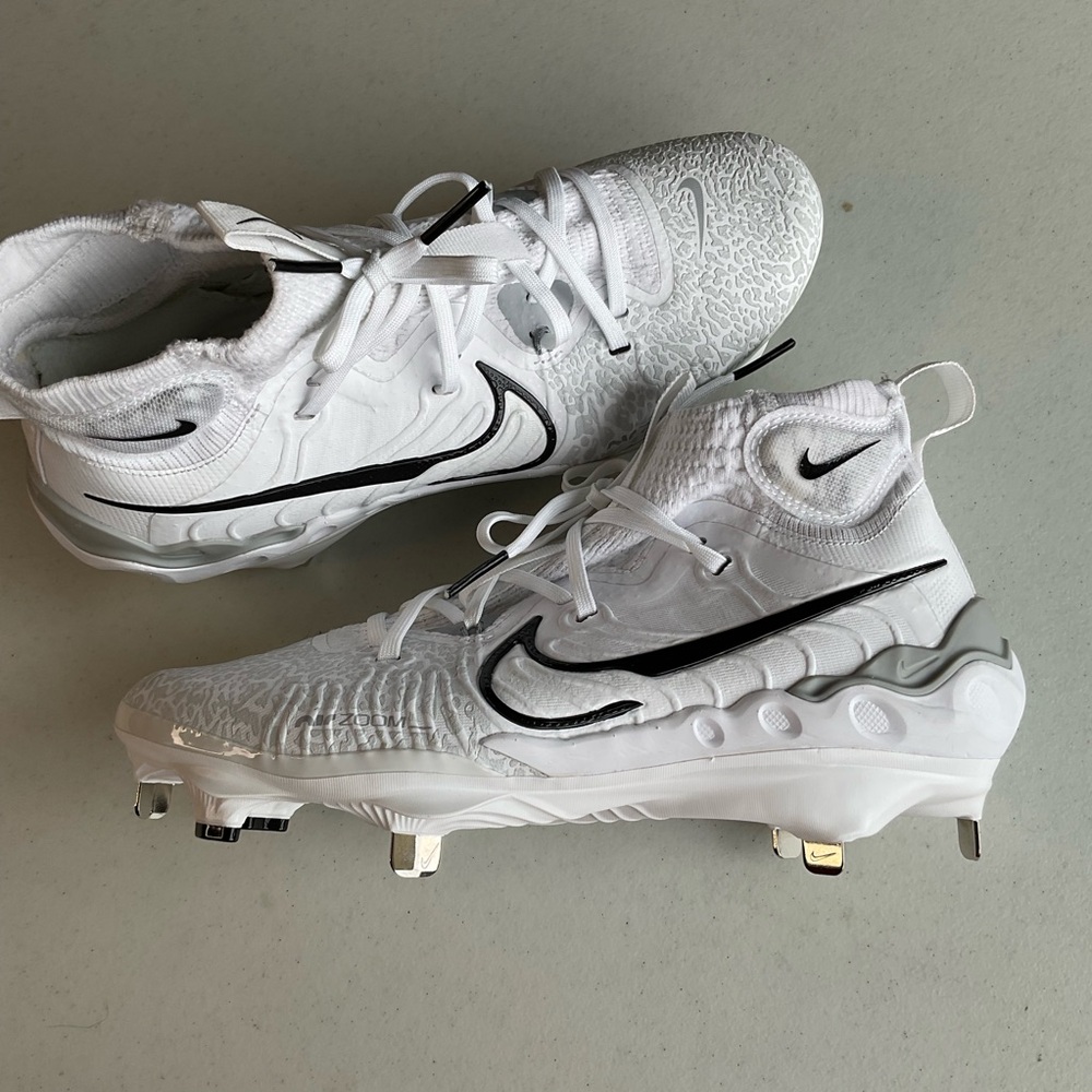 Nike Alpha Huarache Elite 4 Mid Baseball Metal Cleats White Black Men’s Size 8